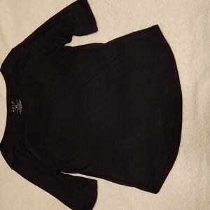 Apt. 9 Women's Classic Black Elbow Length Sleeve Tee